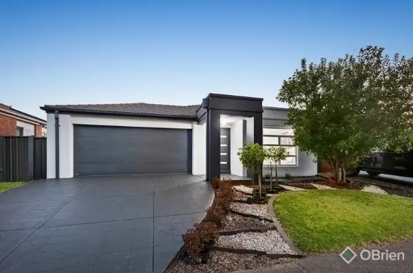 90 Hatchlands Drive, Deer Park VIC 3023