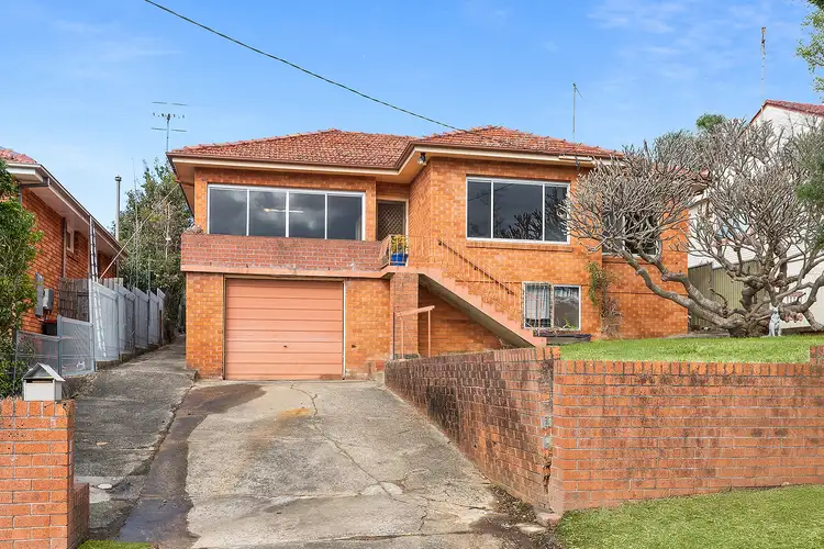 51 Beatus Street, Unanderra NSW 2526