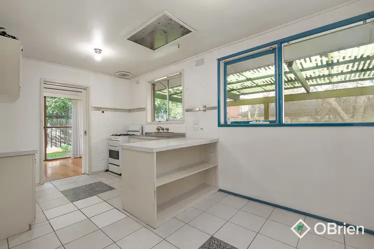 Fifth view of Homely house listing, 4 Gaynor Court, Frankston VIC 3199