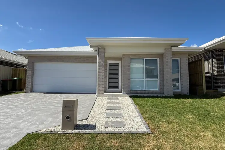 111a Doriemus Avenue, Menangle Park NSW 2563
