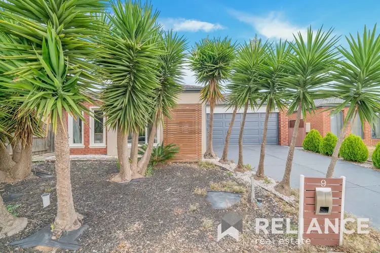 9 Grandiflora Grove, Point Cook VIC 3030