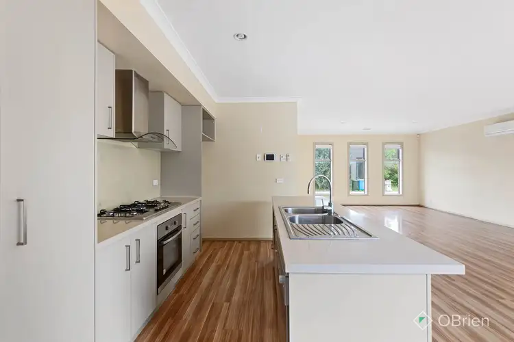 19 Admiralty Lane, Sydenham VIC 3037