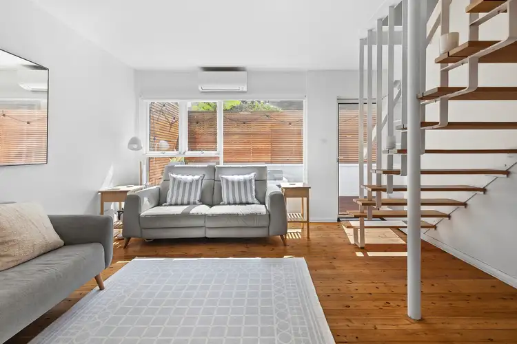 Main view of Homely unit listing, 2/11B Rickard Street, Balgowlah NSW 2093