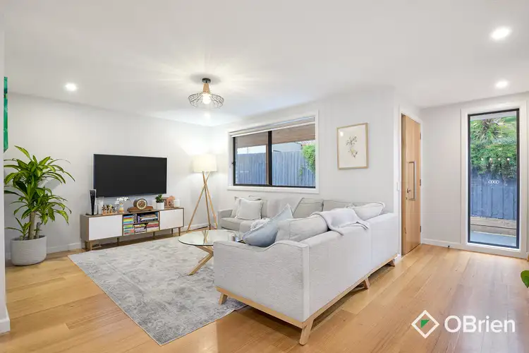 Second view of Homely house listing, 4 Kenmore Court, Frankston VIC 3199