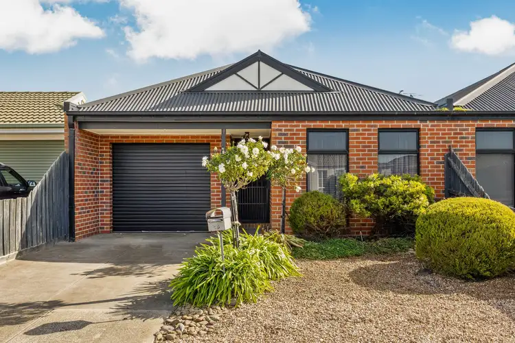 1/5 Elgin Close, Hillside VIC 3037