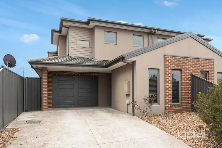 22a Paraburdoo Lane, Kings Park VIC 3021