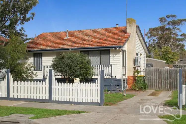 37 Nicholson Avenue, Reservoir VIC 3073