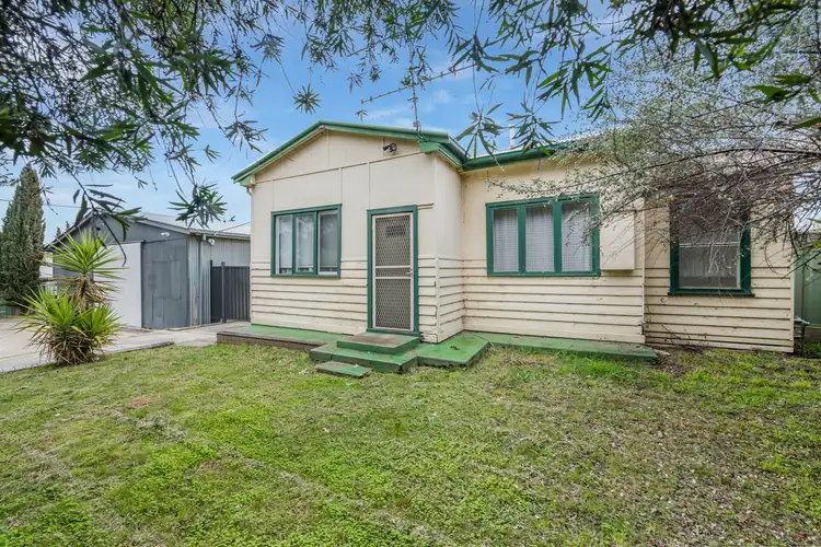 25 Short Street, Kangaroo Flat VIC 3555