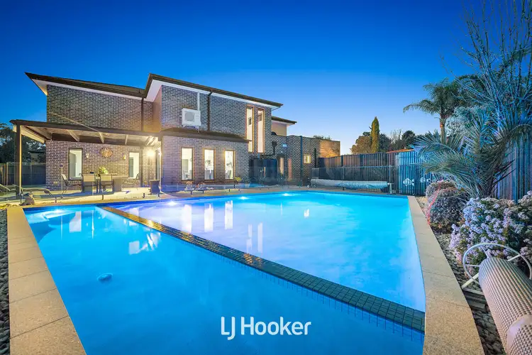 24 Garden View Court, Narre Warren North VIC 3804