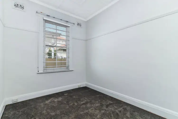 Fourth view of Homely apartment listing, 3/242 Oberon Street, Coogee NSW 2034