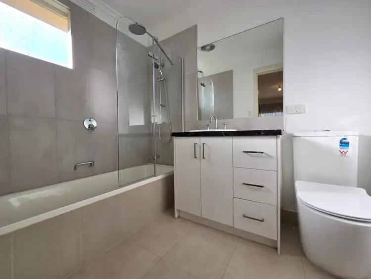 Fifth view of Homely house listing, 10 Revell Crescent, St Albans VIC 3021