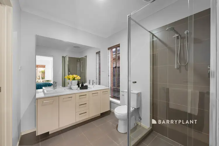 Fifth view of Homely house listing, 13 Page Close, Pakenham VIC 3810
