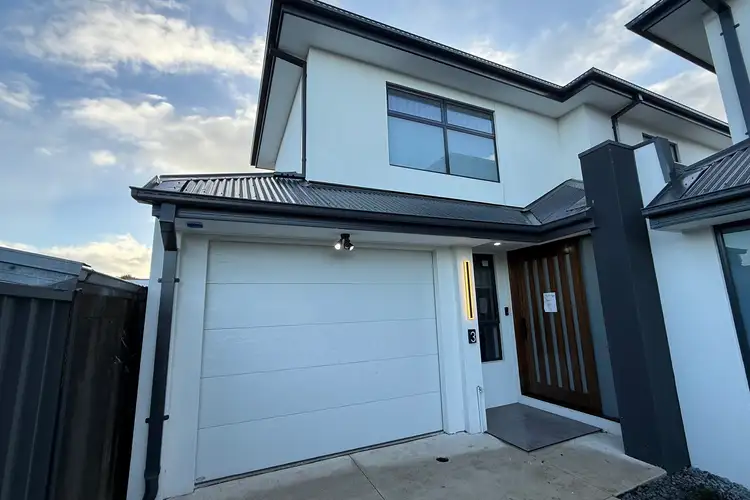 3/11 Lee Street, Craigieburn VIC 3064