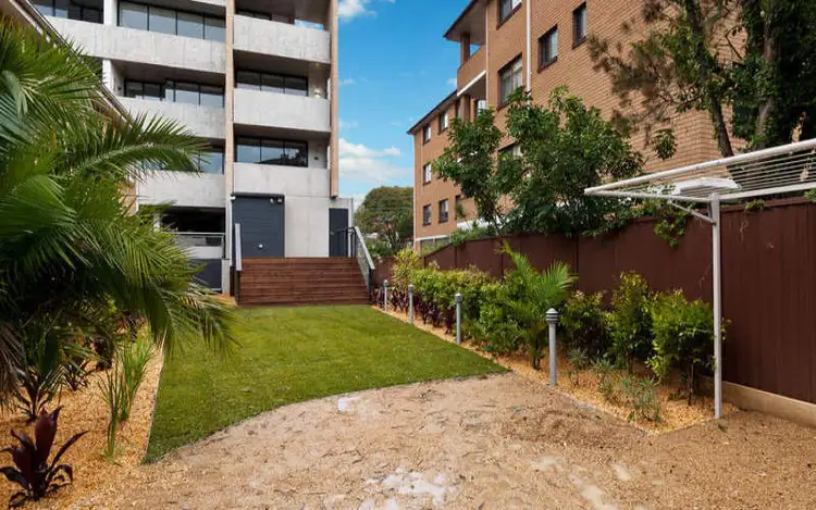 Third view of Homely apartment listing, 32 Grosvenor Street, Kensington NSW 2033