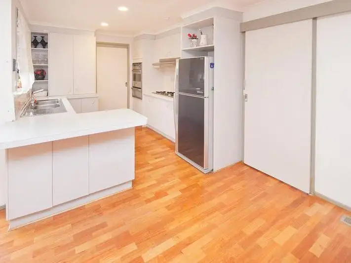 Fourth view of Homely house listing, 2 Redleap Court, Endeavour Hills VIC 3802