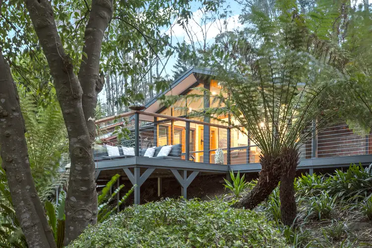 2 Oliver Street, Crafers SA 5152