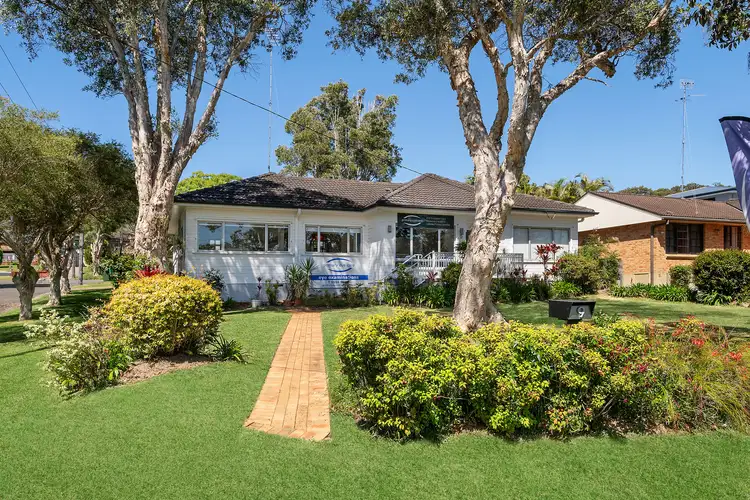 9 Vineyard Street, Mona Vale NSW 2103
