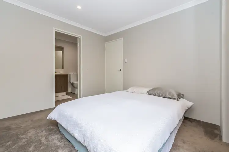 Sixth view of Homely house listing, 4 Elbert Way, Haynes WA 6112