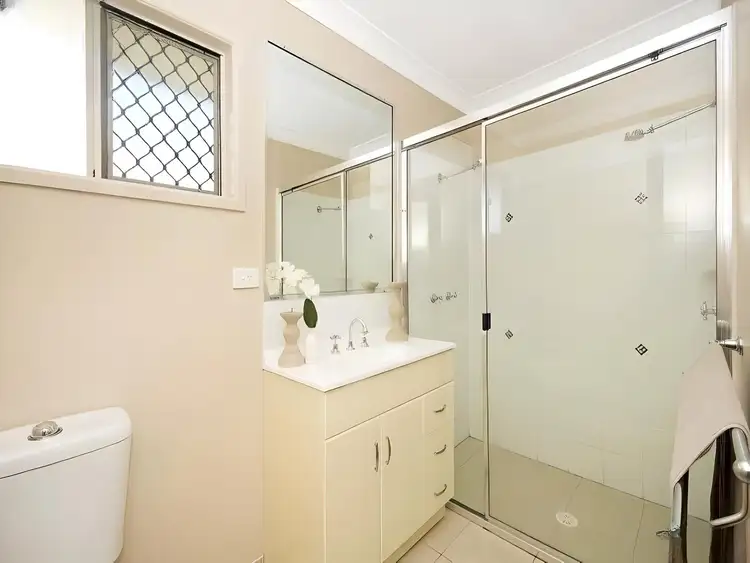 Seventh view of Homely house listing, 2 Limerick Way, Mount Low QLD 4818