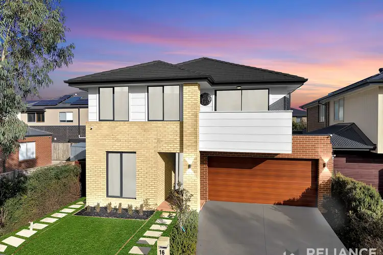 16 Stead Circuit, Burnside VIC 3023