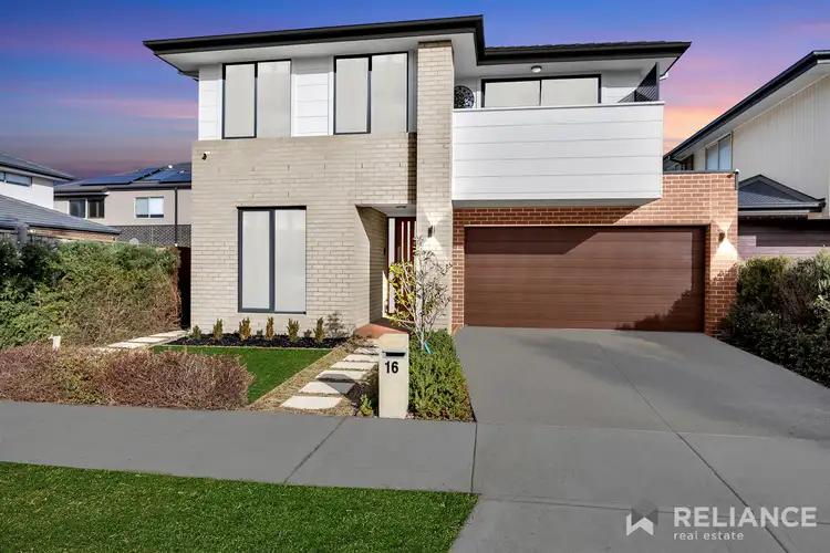16 Stead Circuit, Burnside VIC 3023