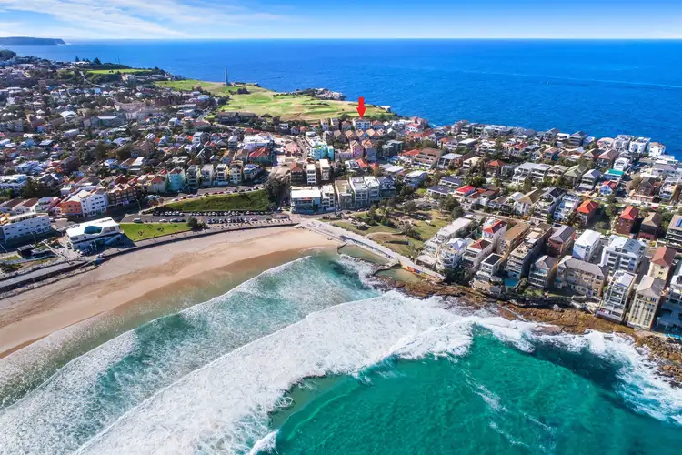 Third view of Homely apartment listing, 2/140 Hastings Parade, North Bondi NSW 2026