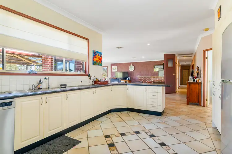 Fifth view of Homely house listing, 10 Verdelho Way, Orchard Hills NSW 2748