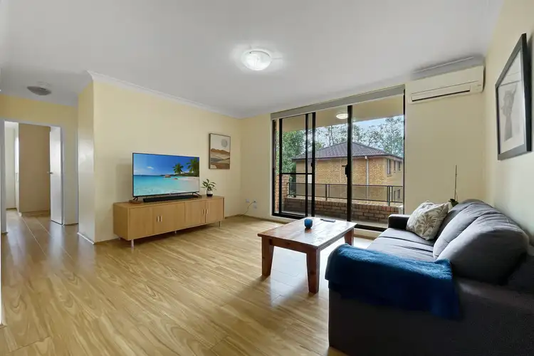 Main view of Homely unit listing, 4/16 Central Avenue, Westmead NSW 2145