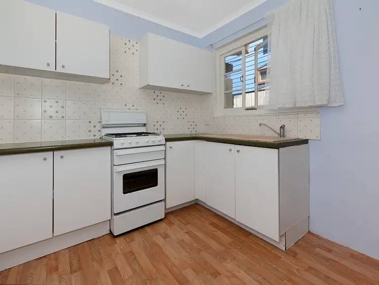 Main view of Homely unit listing, 3/35 Hawthorn Terrace, Red Hill QLD 4059