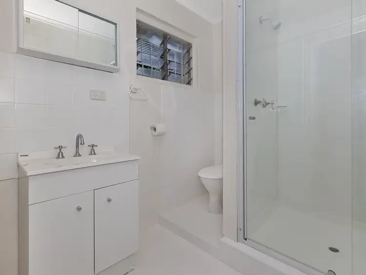 Second view of Homely unit listing, 3/35 Hawthorn Terrace, Red Hill QLD 4059