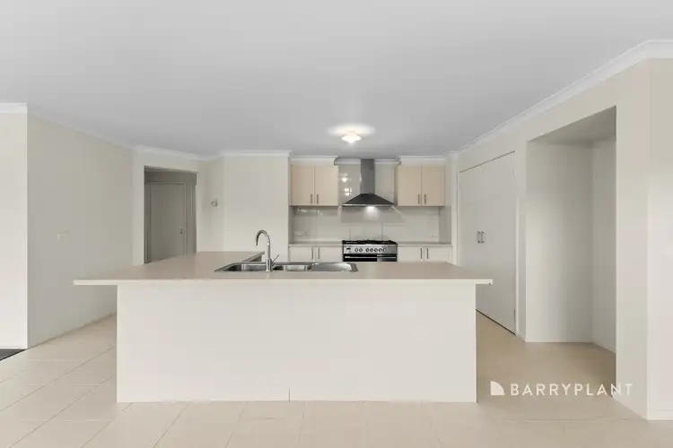 Second view of Homely house listing, 5 Ayesha Rise, Pakenham VIC 3810