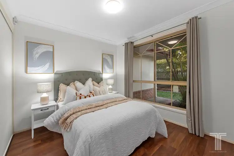 18 Isaacs Way, Wakerley QLD 4154