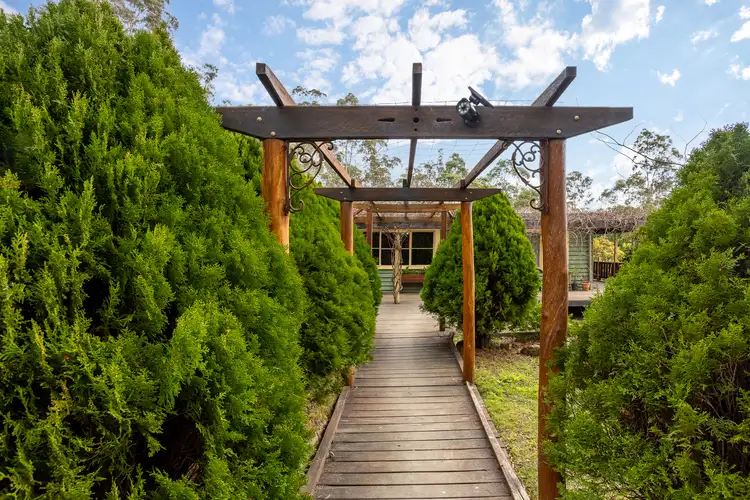 1868 Mount Darragh Road