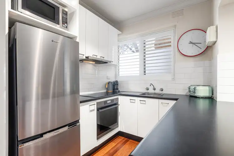 Fifth view of Homely apartment listing, 2/485 St Kilda Street, Elwood VIC 3184