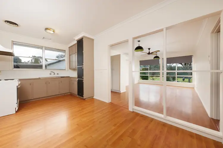 Fifth view of Homely house listing, 2 Tooma Street, Tallangatta VIC 3700