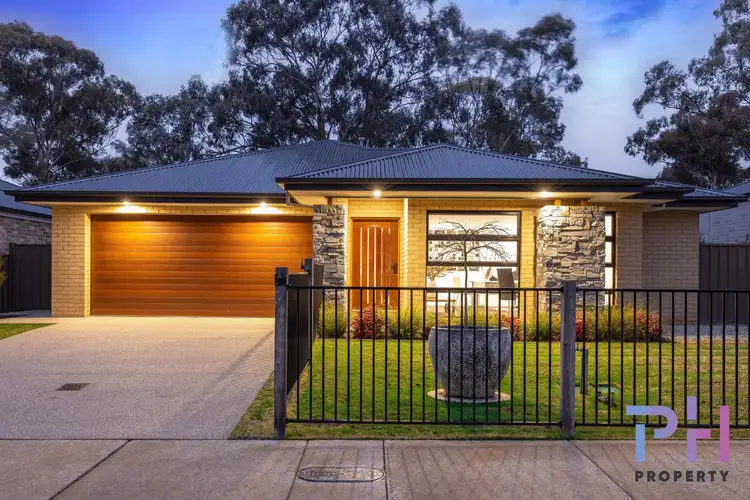 7 Pippin Grove, Maiden Gully VIC 3551