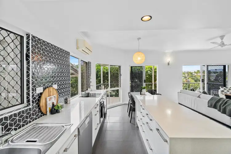 8/5 Brinsmead Terrace, Kanimbla QLD 4870