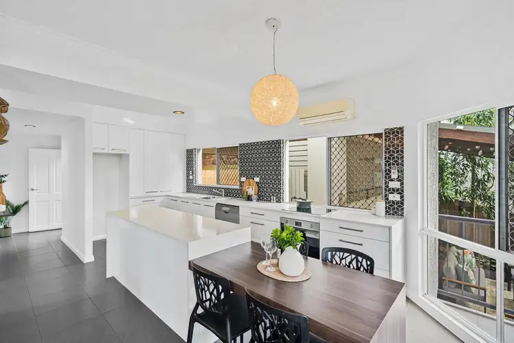 Second view of Homely townhouse listing, 8/5 Brinsmead Terrace, Kanimbla QLD 4870