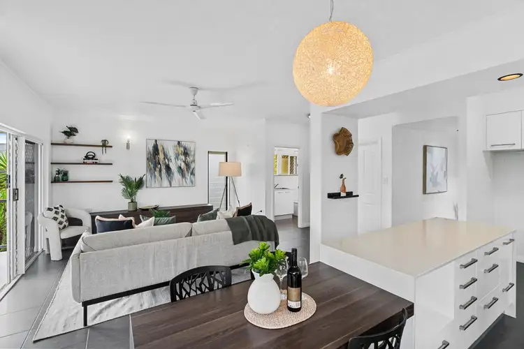 Sixth view of Homely townhouse listing, 8/5 Brinsmead Terrace, Kanimbla QLD 4870