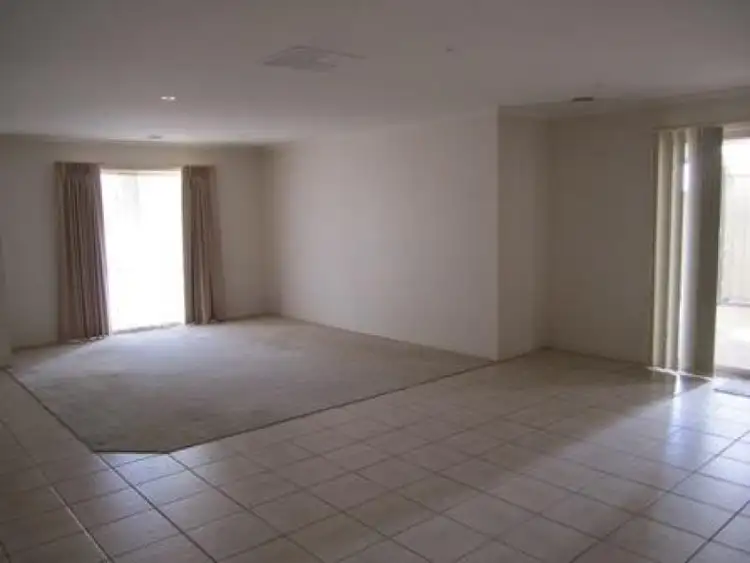 Fifth view of Homely house listing, 8 Thames Place, Mildura VIC 3500