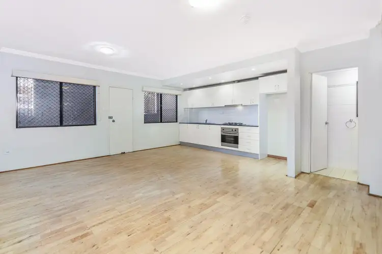 Main view of Homely unit listing, 4/127 Railway Parade, Erskineville NSW 2043