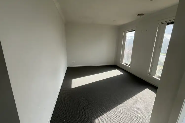 23 Larnuek Drive, Cobblebank VIC 3338