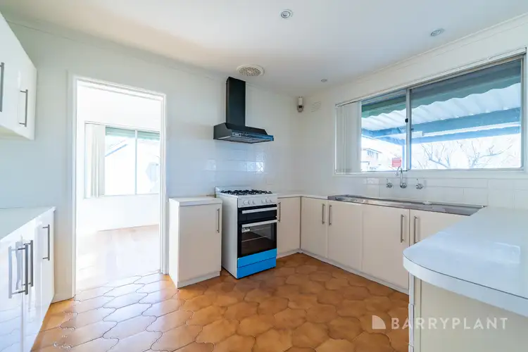 Fourth view of Homely house listing, 5 Cresta Court, Lalor VIC 3075