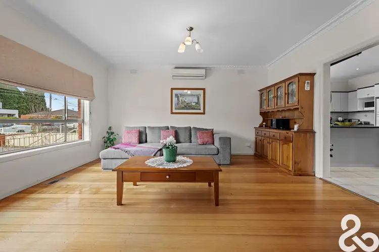 Second view of Homely house listing, 5 Wilgah Street, Thomastown VIC 3074
