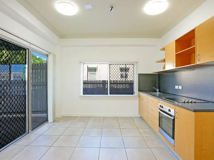 3/136 Queens Road, Hermit Park QLD 4812