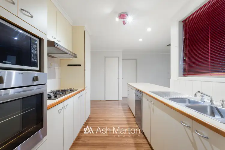 Third view of Homely house listing, 8 St Agnes Court, Carrum Downs VIC 3201