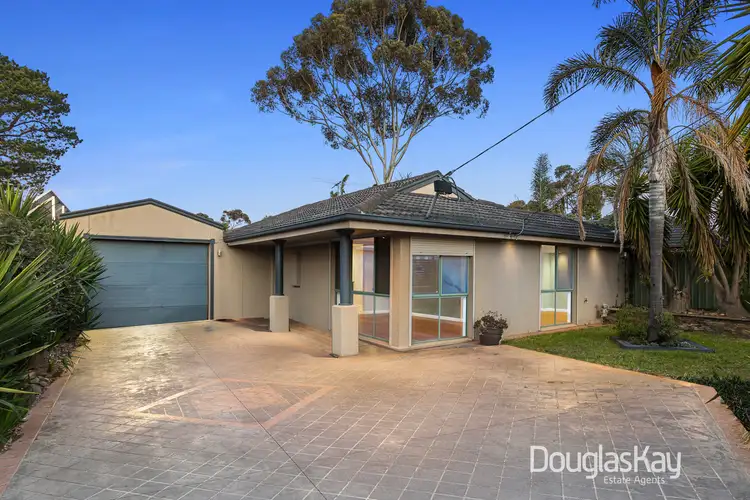 6 Nariel Road, Kings Park VIC 3021