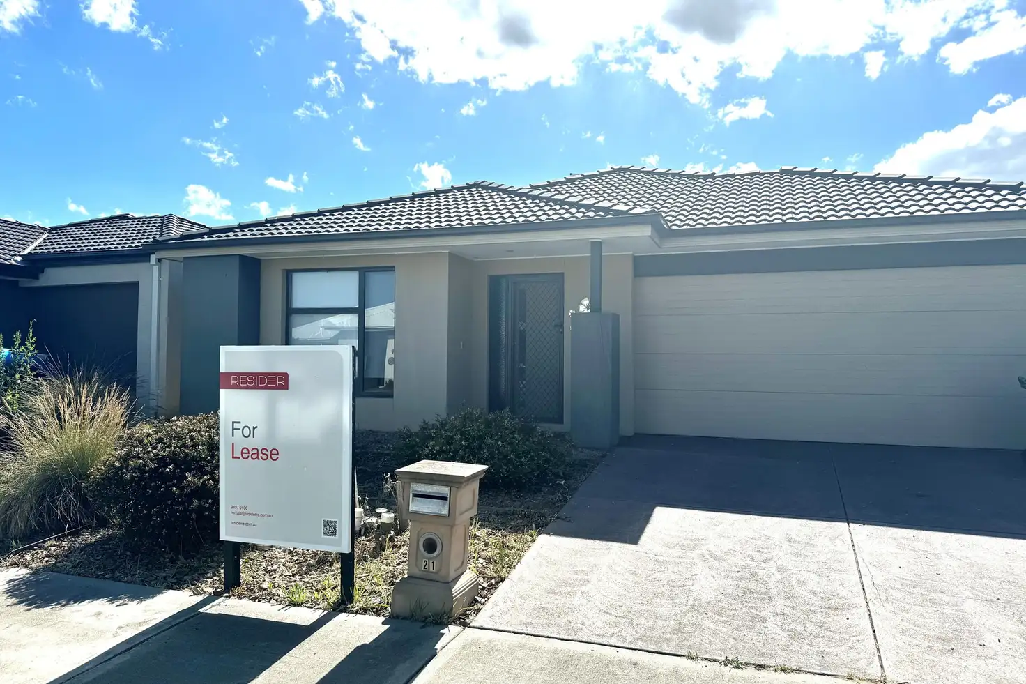 Main view of Homely house listing, 21 Bluebell Drive, Craigieburn VIC 3064