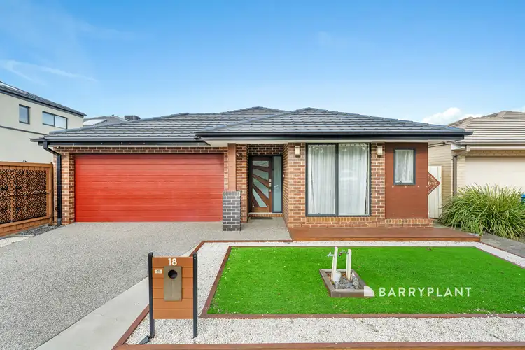 18 Deegan Way, Cranbourne East VIC 3977