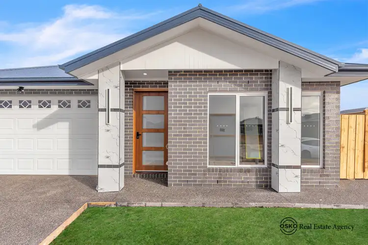 7 Rufous Way, Deanside VIC 3336